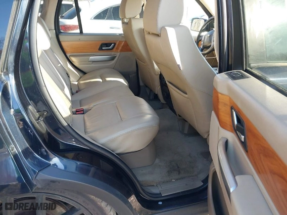2009 Land Rover Range Rover Sport HSE with VIN SALSK25489A203499, listed as a IAAI auction lot 41840564 with 143,986 mi miles. Bid and sale history available at carsss.com. Image 8.