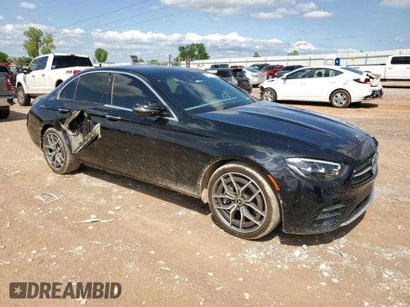 2021 Mercedes-Benz E 350 z VIN W1KZF8EB7MA882336, wystawiony jako Copart lot #53719515 z przebiegiem 26 522 mil mil oraz Szkoda całkowita • Salvage title. Historia ofert i sprzedaży dostępna na DreamBid. Obrazek 4.