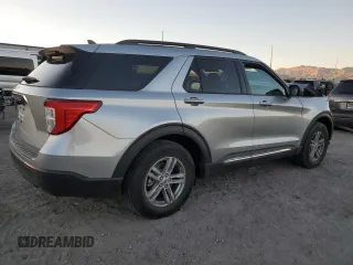 2024 Ford Explorer XLT with VIN 1FMSK7DH9RGA41481, listed as a Copart auction lot 43272945 with 12,559 mi miles and Salvage Title. Bid and sale history available at carsss.com. Image 3.