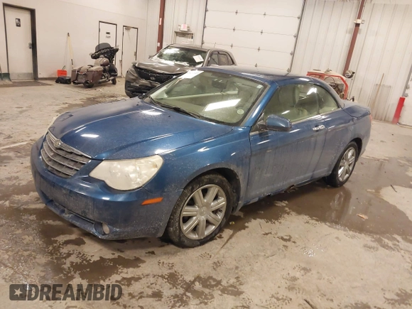 2010 Chrysler Sebring Limited z VIN 1C3BC6EV4AN122733, wystawiony jako IAAI lot #41420349 z przebiegiem 128 164 mil mil oraz . Historia ofert i sprzedaży dostępna na DreamBid. Obrazek 2.
