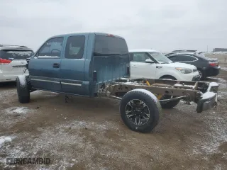 2006 Chevrolet Silverado 1500 LT2 with VIN 1GCEK19B66Z205871, listed as a Copart auction lot 43923565 with 0 mi miles and Salvage Title. Bid and sale history available at carsss.com. Image 2.