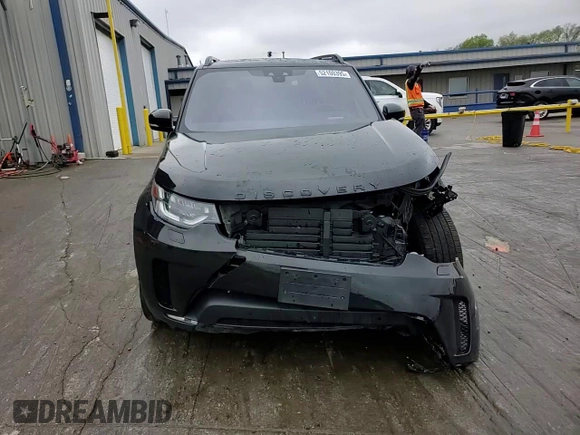 2017 Land Rover Discovery HSE Luxury with VIN SALRHBBV6HA025441, listed as a Copart auction lot 52100395 with 91,179 mi miles and Salvage Title. Bid and sale history available at carsss.com. Image 15.