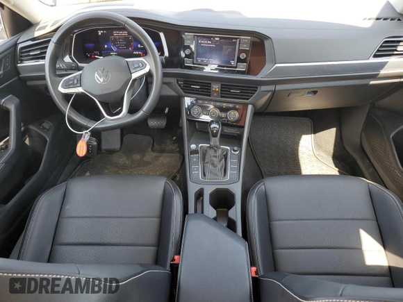 2022 Volkswagen Jetta SE with VIN 3VW7M7BU4NM023035, listed as a Copart auction lot 62234935 with 23,435 mi miles and Salvage title. Bid and sale history available at DreamBid. Image 8.