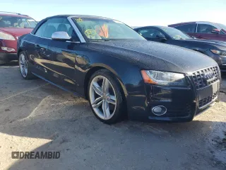 2010 Audi S5 Prestige with VIN WAUVGAFH8AN013634, listed as a Copart auction lot 77213984 with 43,528 mi miles and Non Repairable. Bid and sale history available at carsss.com. Image 4.