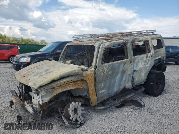 2008 Hummer H3 SUV with VIN 5GTEN13E488201605, listed as a Copart auction lot 72056444 with 0 mi miles and Non Repairable. Bid and sale history available at carsss.com. Image 1.