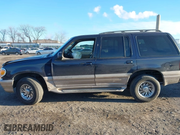 2000 Mercury Mountaineer with VIN 4M2ZU86P9YUJ20084, listed as a IAAI auction lot 41327042 with 182,253 mi miles and . Bid and sale history available at DreamBid. Image 13.