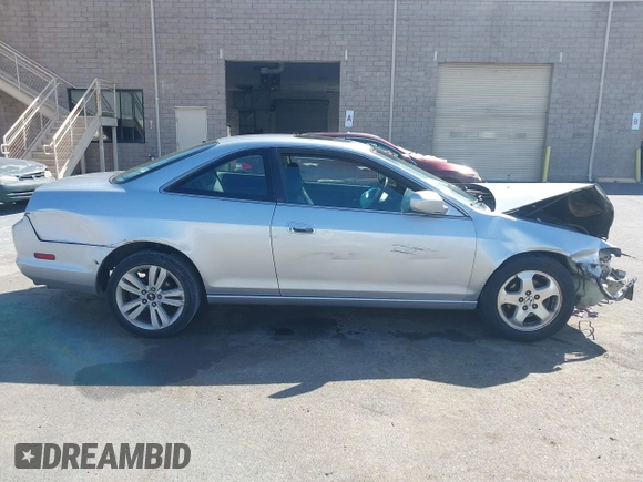2000 Honda Accord EX z VIN 1HGCG2257YA010383, wystawiony jako IAAI lot #42278620 z przebiegiem 170 757 mil mil oraz . Historia ofert i sprzedaży dostępna na DreamBid. Obrazek 14.