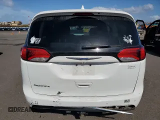 2018 Chrysler Pacifica Touring Plus with VIN 2C4RC1FG4JR157496, listed as a Copart auction lot 88452535 with 78,252 mi miles and Salvage Title. Bid and sale history available at DreamBid. Image 6.