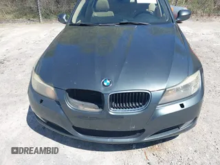 2010 BMW 3 Series 328i xDrive with VIN WBAPK5C55AA652425, listed as a IAAI auction lot 41793164 with 136,433 mi miles and . Bid and sale history available at DreamBid. Image 6.