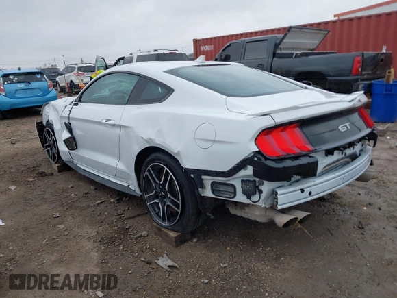 2022 Ford Mustang GT with VIN 1FA6P8CF5N5106237, listed as a IAAI auction lot 41515084 with 31,498 mi miles. Bid and sale history available at carsss.com. Image 3.