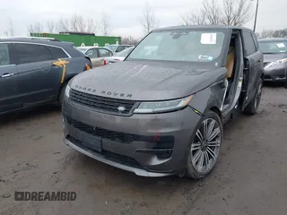 2024 Land Rover Range Rover Sport Dynamic SE with VIN SAL1L9FU6RA179154, listed as a IAAI auction lot 41644331 with 16,978 mi miles and . Bid and sale history available at DreamBid. Image 18.