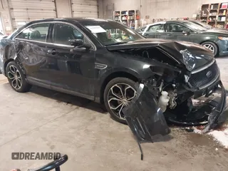 2018 Ford Taurus SHO с VIN 1FAHP2KT7JG119521, выставлен на аукционе IAAI как лот 41185809 с пробегом 136 439 миль миль и . История ставок и продаж доступна на DreamBid. Изображение 1.