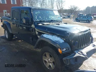 2020 Jeep Gladiator Sport S with VIN 1C6HJTAG5LL160138, listed as a IAAI auction lot 41405677 with 106,037 mi miles. Bid and sale history available at carsss.com. Image 1.