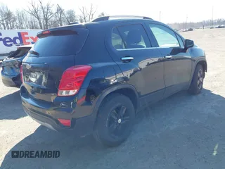 2019 Chevrolet Trax LT z VIN KL7CJLSB1KB774921, wystawiony jako IAAI lot #41590380 z przebiegiem 56 377 mil mil oraz . Historia ofert i sprzedaży dostępna na DreamBid. Obrazek 4.