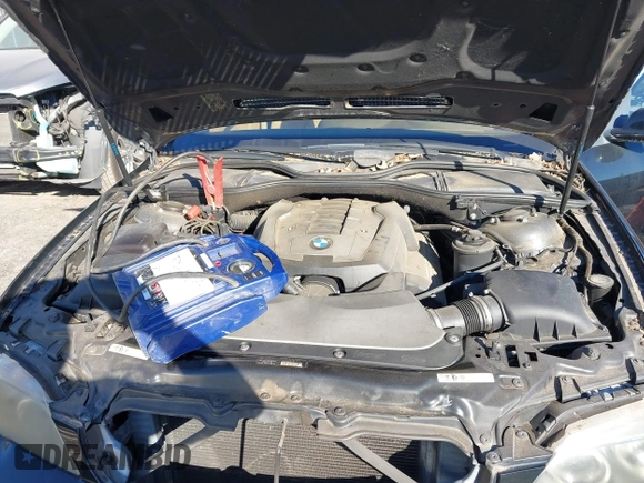 2006 BMW 7 Series 750Li with VIN WBAHN83536DT35584, listed as a IAAI auction lot 41693827 with 173,778 mi miles. Bid and sale history available at carsss.com. Image 10.