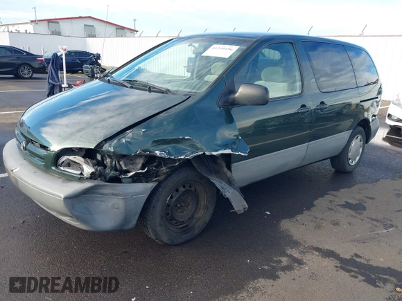 2000 Toyota Sienna CE with VIN 4T3ZF19C6YU220808, listed as a IAAI auction lot 41250496 with 222,812 mi miles. Bid and sale history available at carsss.com. Image 18.
