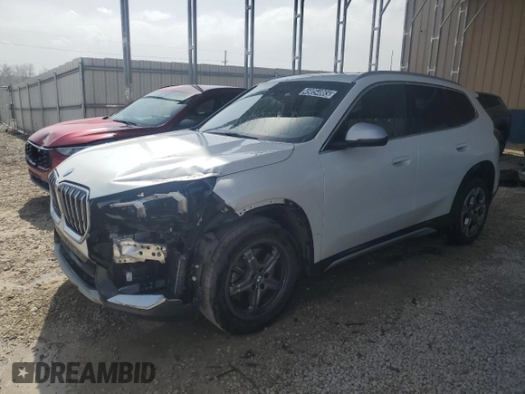 2024 BMW X1 xDrive28i with VIN WBX73EF07R5007573, listed as a Copart auction lot 49054865 with 21,009 mi miles and Clean Title. Bid and sale history available at carsss.com. Image 1.
