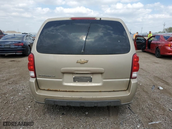 2005 Chevrolet Uplander LS with VIN 1GNDV23L05D286315, listed as a Copart auction lot 70032834 with 204,036 mi miles and Salvage Title. Bid and sale history available at carsss.com. Image 6.