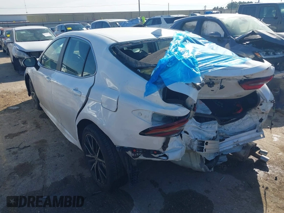 2023 Toyota Camry SE z VIN 4T1G11AK6PU770039, wystawiony jako IAAI lot #41375553 z przebiegiem 46 352 mil mil oraz . Historia ofert i sprzedaży dostępna na DreamBid. Obrazek 3.