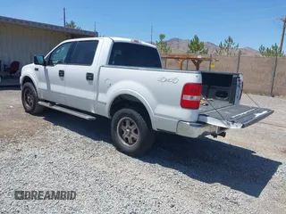 2004 Ford F-150 XLT with VIN 1FTPW14584KC51660, listed as a IAAI auction lot 42576927 with 221,159 mi miles and . Bid and sale history available at DreamBid. Image 3.