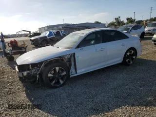 2017 Audi A4 Premium Plus with VIN WAUENAF47HN001357, listed as a Copart auction lot 52325865 with 90,118 mi miles and Salvage Title. Bid and sale history available at carsss.com. Image 1.
