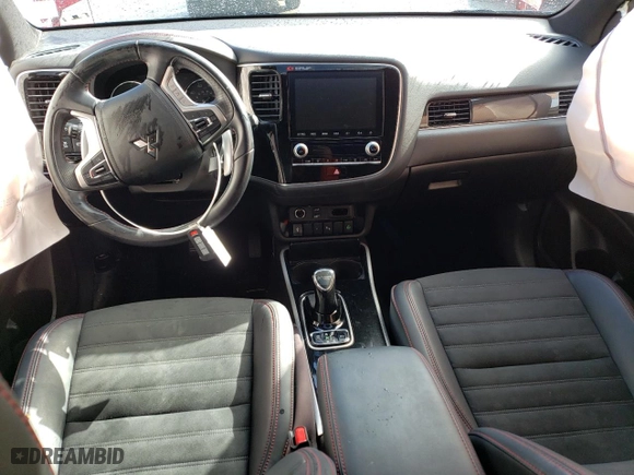2022 Mitsubishi Outlander PHEV SEL with VIN JA4J2VA75NZ027876, listed as a Copart auction lot 46053043 with 17,589 mi miles. Bid and sale history available at carsss.com. Image 8.