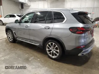 2025 BMW X5 sDrive40i with VIN 5UX13EU06S9W26538, listed as a Copart auction lot 50222715 with 0 mi miles and Clean Title. Bid and sale history available at carsss.com. Image 2.