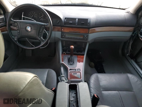2001 BMW 5 Series 525iA with VIN WBADT43451GF58319, listed as a Copart auction lot 88724465 with 0 mi miles and Salvage Title. Bid and sale history available at carsss.com. Image 8.