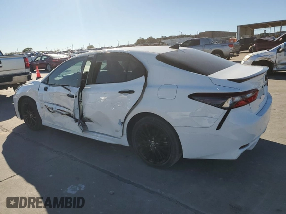2022 Toyota Camry SE with VIN 4T1G11AK8NU033910, listed as a Copart auction lot 80560594 with 28,298 mi miles and Salvage Title. Bid and sale history available at carsss.com. Image 2.