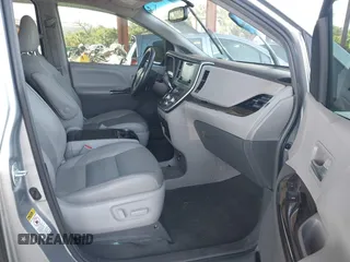 2017 Toyota Sienna XLE Auto Access Seat with VIN 5TDYZ3DC1HS805349, listed as a IAAI auction lot 42273787 with 184,347 mi miles and . Bid and sale history available at DreamBid. Image 5.