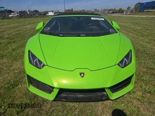 2017 Lamborghini Huracan z VIN ZHWUR2ZF7HLA08210, wystawiony jako Copart lot #51895654 z przebiegiem Nie podano mil oraz Nie do naprawy. Historia ofert i sprzedaży dostępna na DreamBid. Obrazek 5.