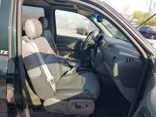 2002 Chevrolet TrailBlazer LTZ with VIN 1GNDT13S022481992, listed as a IAAI auction lot 42105335 with 71,456 mi miles and . Bid and sale history available at DreamBid. Image 5.