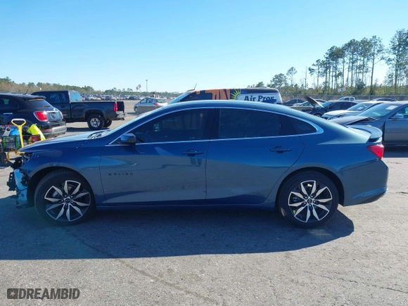 2024 Chevrolet Malibu RS with VIN 1G1ZG5ST4RF236919, listed as a IAAI auction lot 41680884 with 3,329 mi miles. Bid and sale history available at carsss.com. Image 15.