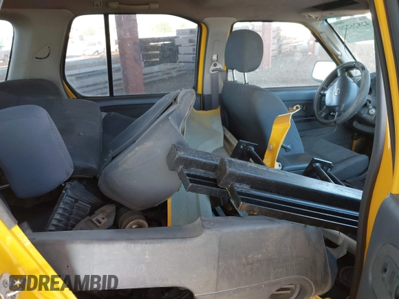 2003 Nissan Xterra XE with VIN 5N1ED28YX3C666863, listed as a IAAI auction lot 42826220 with 178,184 mi miles and . Bid and sale history available at DreamBid. Image 8.
