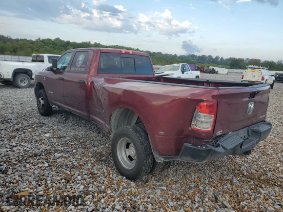 2019 Ram 3500 Tradesman with VIN 3C63RRGL9KG536667, listed as a Copart auction lot 72120564 with 306,299 mi miles and Clean Title. Bid and sale history available at carsss.com. Image 2.