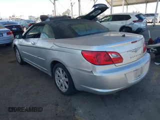 2008 Chrysler Sebring Limited z VIN 1C3LC65M88N268302, wystawiony jako IAAI lot #41882886 z przebiegiem 122 196 mil mil oraz . Historia ofert i sprzedaży dostępna na DreamBid. Obrazek 3.