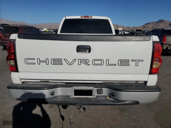 2007 Chevrolet Silverado 2500 with VIN 1GBHC24U57E165823, listed as a Copart auction lot 44627995 with 311,160 mi miles and Salvage Title. Bid and sale history available at carsss.com. Image 6.