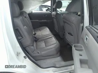 2015 Honda Pilot Touring with VIN 5FNYF4H9XFB047607, listed as a IAAI auction lot 41781534 with 157,252 mi miles. Bid and sale history available at carsss.com. Image 8.