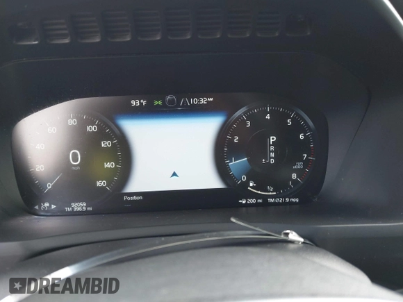 2020 Volvo XC90 Momentum with VIN YV4A221K4L1584182, listed as a IAAI auction lot 42584433 with 92,059 mi miles and . Bid and sale history available at DreamBid. Image 7.