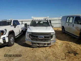 2020 Ford F-350 with VIN 1FD8X3ET9LEE21348, listed as a Copart auction lot 77129384 with 57,320 mi miles and Salvage title. Bid and sale history available at DreamBid. Image 5.