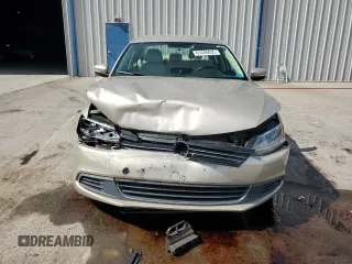 2013 Volkswagen Jetta SE with VIN 3VWDX7AJ9DM232772, listed as a Copart auction lot 61648835 with 158,291 mi miles and Salvage title. Bid and sale history available at DreamBid. Image 5.