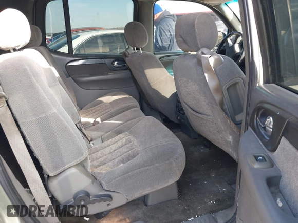 2003 GMC Envoy XL SLE with VIN 1GKES16S436154196, listed as a IAAI auction lot 41235892 with 270,596 mi miles. Bid and sale history available at carsss.com. Image 8.