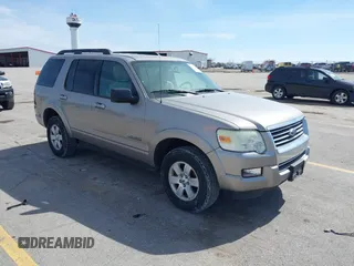 2008 Ford Explorer XLT with VIN 1FMEU73E48UA98119, listed as a IAAI auction lot 41883147 with 157,005 mi miles and . Bid and sale history available at DreamBid. Image 1.