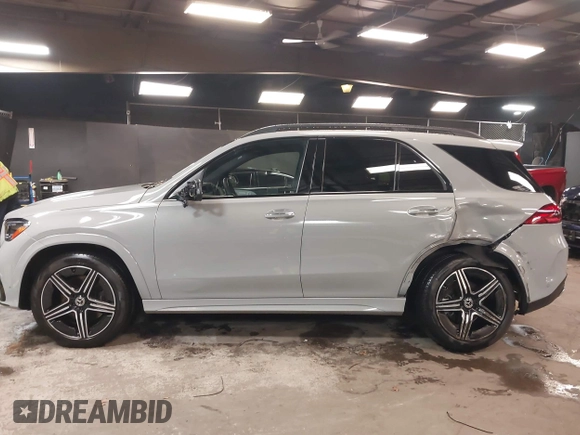 2024 Mercedes-Benz GLE 450 z VIN 4JGFB5KB9RB150766, wystawiony jako IAAI lot #41832447 z przebiegiem 14 832 mil mil oraz . Historia ofert i sprzedaży dostępna na DreamBid. Obrazek 14.