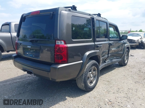 2006 Jeep Commander z VIN 1J8HG48N56C141782, wystawiony jako IAAI lot #42239618 z przebiegiem 113 037 mil mil oraz . Historia ofert i sprzedaży dostępna na DreamBid. Obrazek 4.