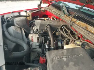2000 Chevrolet Silverado 1500 с VIN 1GCEK14T6YE148744, выставлен на аукционе IAAI как лот 42388629 с пробегом 203 304 миль миль и . История ставок и продаж доступна на DreamBid. Изображение 22.