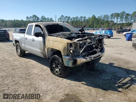 2018 Chevrolet Silverado 1500 LT with VIN 1GCRCREC8JZ180296, listed as a Copart auction lot 43631655 with Not Provided miles and Salvage Title. Bid and sale history available at DreamBid. Image 11.