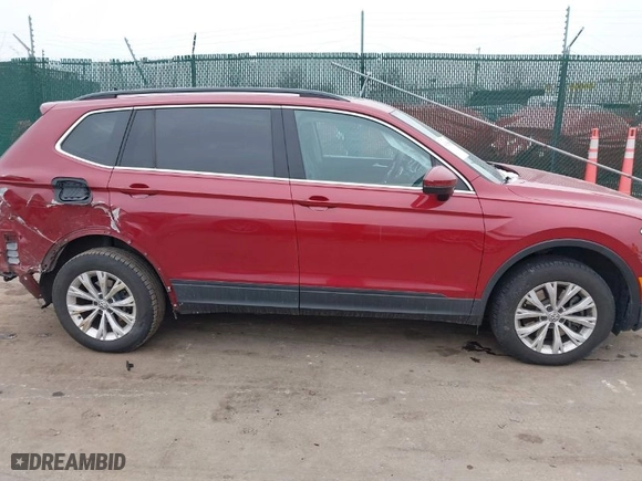 2019 Volkswagen Tiguan SE with VIN 3VV2B7AX3KM044275, listed as a IAAI auction lot 41555655 with 56,501 mi miles. Bid and sale history available at carsss.com. Image 14.