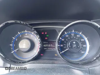 2014 Hyundai Sonata GLS z VIN 5NPEB4AC4EH865502, wystawiony jako IAAI lot #42086730 z przebiegiem 223 622 mil mil oraz . Historia ofert i sprzedaży dostępna na DreamBid. Obrazek 7.