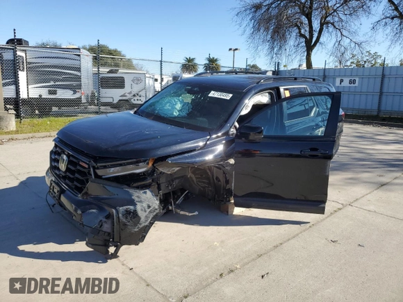2025 Honda Pilot TrailSport z VIN 5FNYG1H61SB036233, wystawiony jako Copart lot #47130495 z przebiegiem Nie podano mil oraz Szkoda całkowita • Salvage title. Historia ofert i sprzedaży dostępna na DreamBid. Obrazek 1.